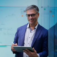 Maurizio Aiello, React4life